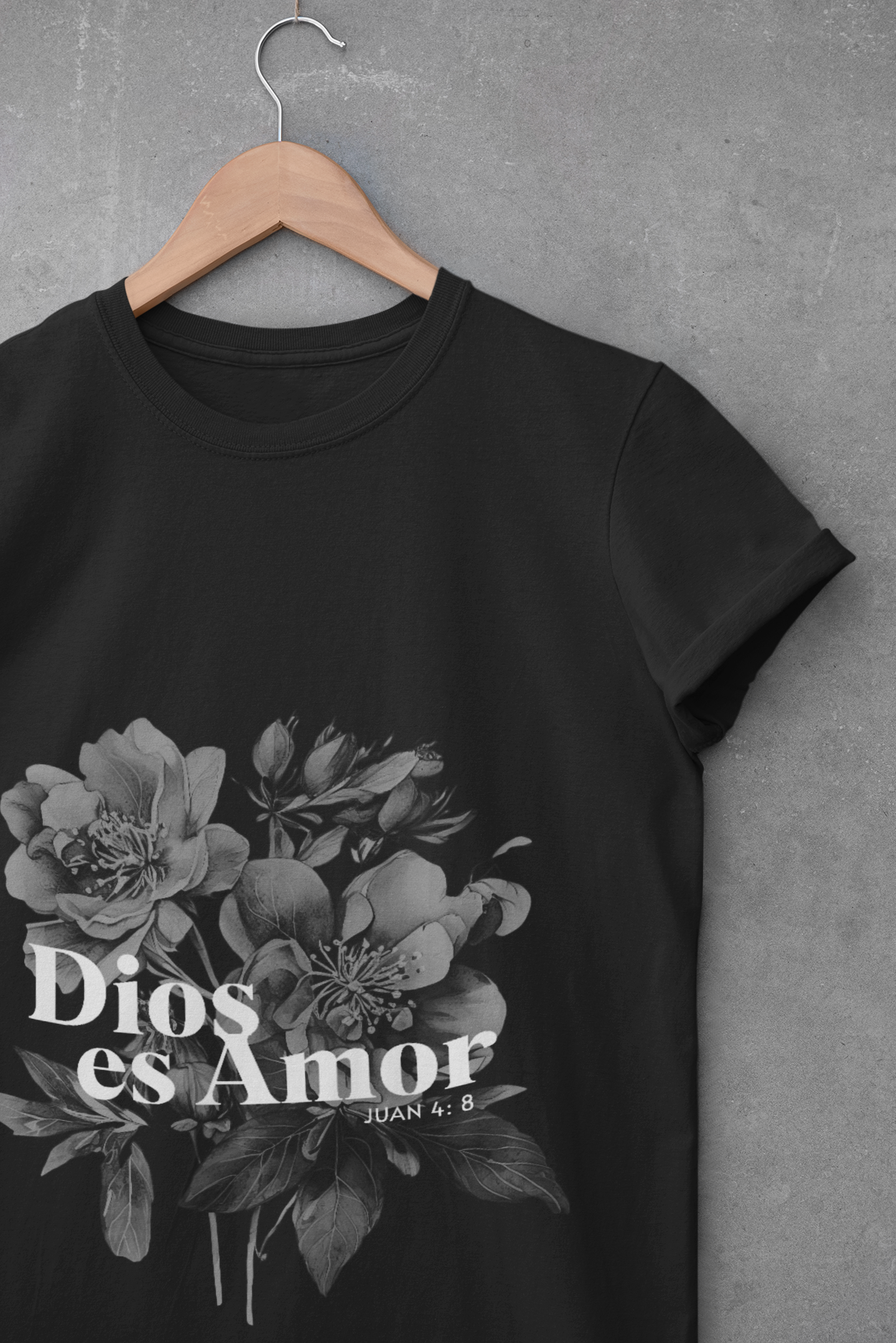 Floral Graphic Tee - "Dios es Amor"