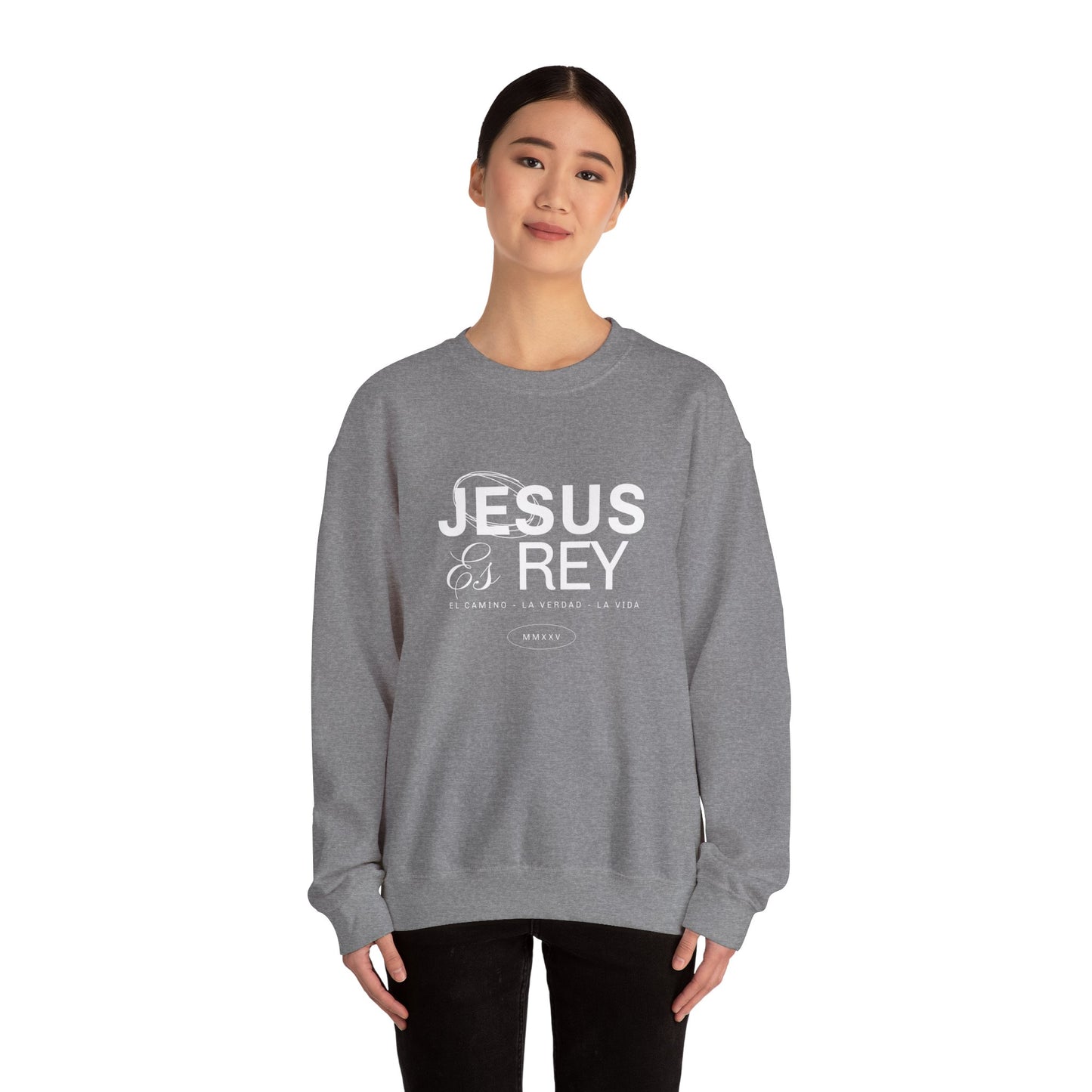 Jesus es Rey Graphic Crewneck Sweatshirt - Unisex Heavy Blend™